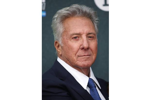 ...Jahr wird auch der jüdische Schauspieler Dustin Hoffman an diesem Brauch teilhaben und Weihnachten anderen Menschen überl...