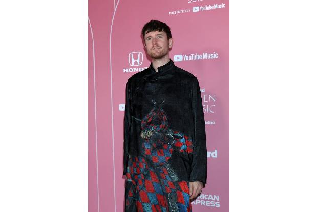 ...James Blake mitgebracht. Der Musiker nutzte die Gelegenheit, von Jameela zu schwärmen: 