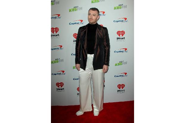 Wer unterhält diejenigen, die andere unterhalten? Die Antwort? Sam Smith! Der Sänger legte einen umjubelten Auftritt hin.