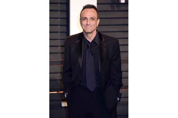 Hank Azaria leiht seine Stimme einer ganzen Reihe von Simpsons-Figuren, außerdem ist er unter anderem in 'Family Guy' und 'B... Hank Azaria leiht seine Stimme einer ganzen Reihe von Simpsons-Figuren, außerdem ist er unter anderem in 'Family Guy' und 'B...