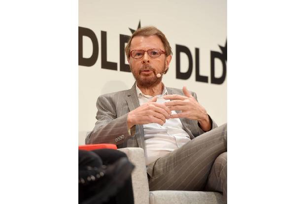 …als Björn Ulvaeus vor zwei Jahren verkündete, dass man gemeinsam an neuen Tracks arbeiten würde. Von einem digitalen Konzer...