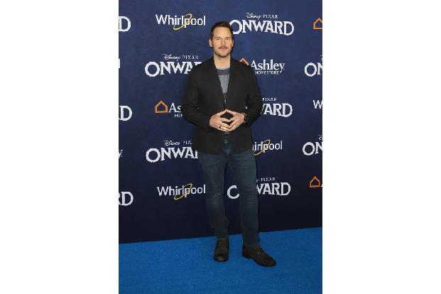Dank Chris Pratt winkt seinen Fans ein wirklich einmaliges Ereignis: Sie können von einem Dinosaurier gefressen werden. Die ...