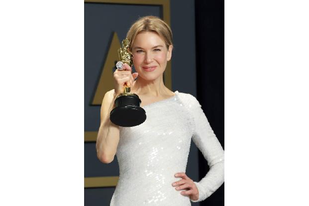 Auch Renée Zellweger wollte den Vorwurf der künstlichen Schönheit nicht auf sich sitzen lassen. Die sonst eher publikumssche...
