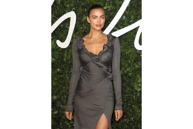Irina Shayk ist von Natur aus mit vollen Lippen gesegnet. Dabei hat das Model überhaupt kein Problem damit, wenn Menschen eb...