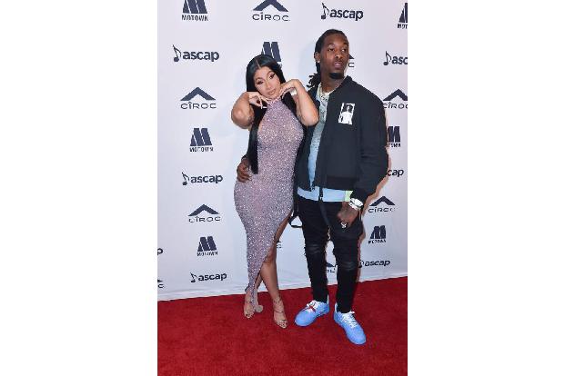 Fans sind sich sicher: Offset betrügt seine angeblich Liebste! Doch der Musiker wollte sich das nicht gefallen lassen und le...