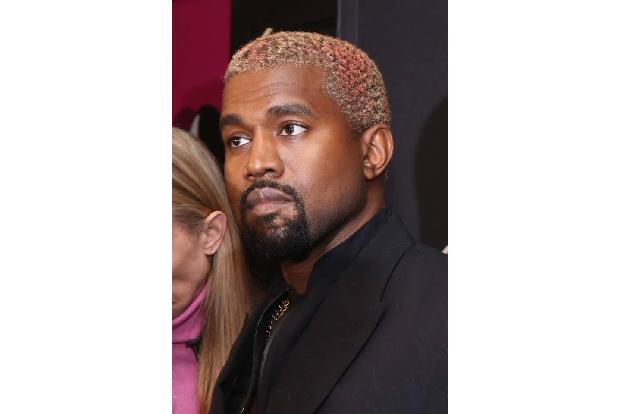 Kanye West wurde auch schon öfter vorgeworfen, seine Kim Kardashian zu betrügen. Das Gerücht, er habe eine heiße Affäre mit ...