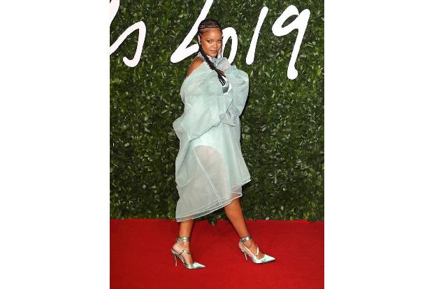 Rihanna hatte 2017 Werbung für einen BH von Hermés auf Instagram gemacht. Die Musikerin dachte, die Hashtags #sp und #partne...