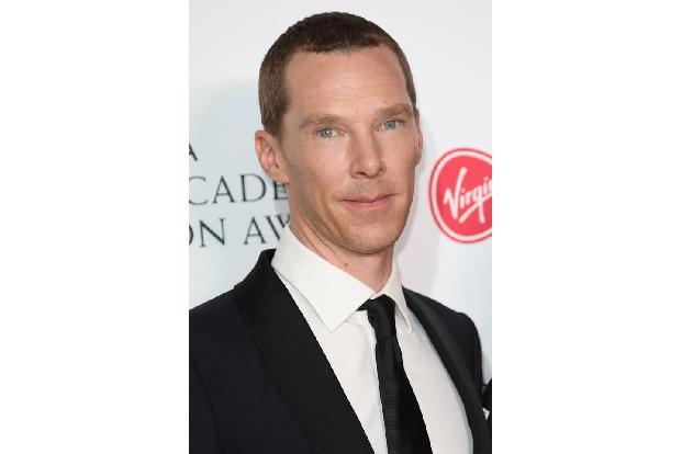 Benedict Cumberbatch kam nicht so glimpflich davon: Bei Dreharbeiten in Südafrika wurde das Auto, in dem der 'Sherlock'-Star...