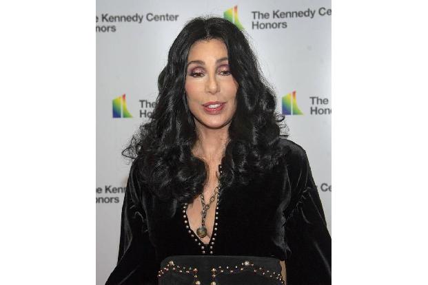 Cher mag ein Star für die ganze Familie sein, aber ihre Outfits sind schon bisweilen sehr extravagant. Insofern wurde die Ch...