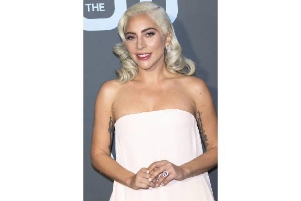 Mittlerweile schreibt sie wieder schwarze Zahlen, aber 2009 war Lady Gaga vorübergehend pleite. Um ihre Vorstellungen von ih...