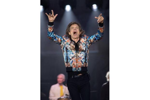 ...Songtexte. Die britische 'Times' berichtete 2008, dass Mick Jagger auf seinem Bildschirm auch abliest, in welcher Stadt e...