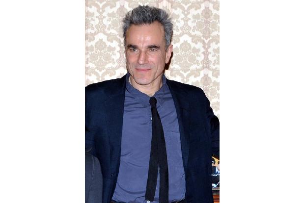 ...Lungenentzündung zog sich Daniel Day-Lewis zu, als er für Martin Scorsese 'Gangs of New York' drehte. Denn Daniel trug tr...