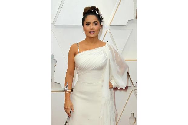 …in 'Fools Rush In — Herz über Kopf' mit Salma Hayek (Foto) und in 'Hangover'. Die Kappelle steht ansonsten jedem offen. Man...