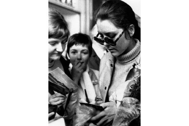 Zwei Mal war Diana Rigg verheiratet. Ihre Tochter Rachael Stirling ist selbst Schauspielerin.