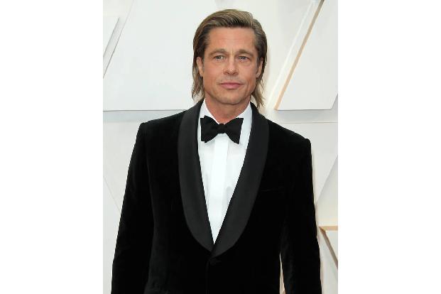 Brad Pitt mag alles aus Metall: Ob Kunst oder Möbelstücke; alles, was aus Metall gefertigt ist, krallt sich der Schauspieler...
