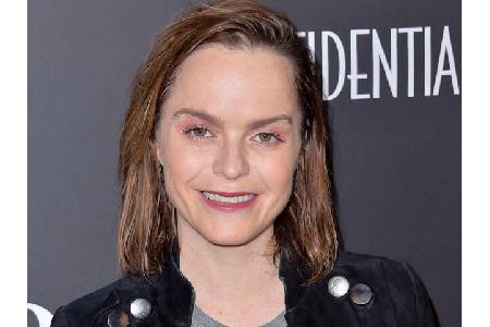 Holliann Hartman reichte eine einstweilige Verfügung gegen ihre ehemalige Arbeitgeberin Taryn Manning ('Orange is the New Bl...