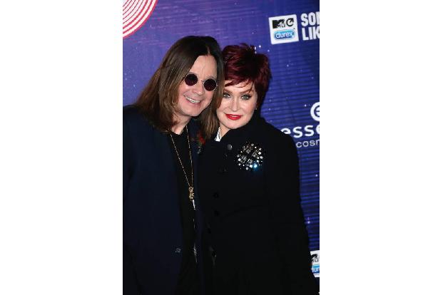 Ozzys Frau Sharon versicherte allerdings, dass der Film nicht jugendfrei wird. Sie und ihre Familie wollen keinen weichgespü...