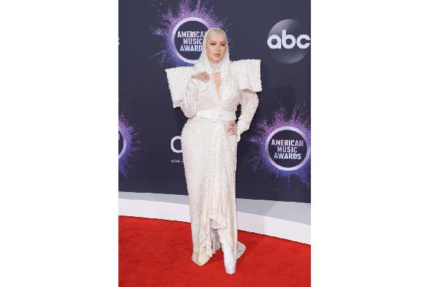 ...Christina Aguilera war bereits ein Kinderstar, als sie nach kurzer Pause in die Schule zurückkehrte. Sie wurde gemobbt un...