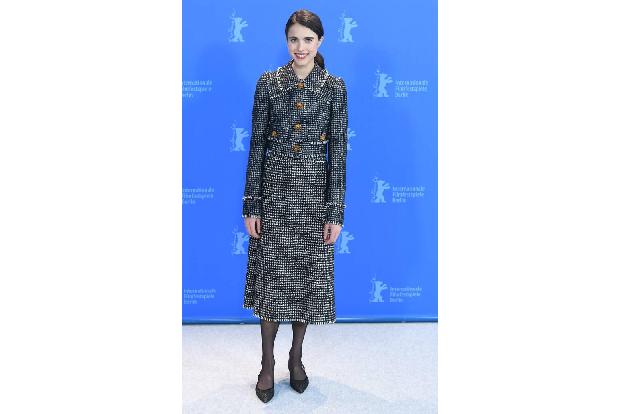 ...Margaret Qualley vor, zu sehr zu mäandern. Das Skript sei 
