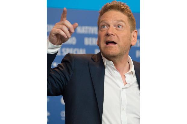 Das Multitalent Branagh kann darüber hinaus auch Gitarre und Klavier spielen. 2012 wurde Kenneth Branagh von der Queen zum R...