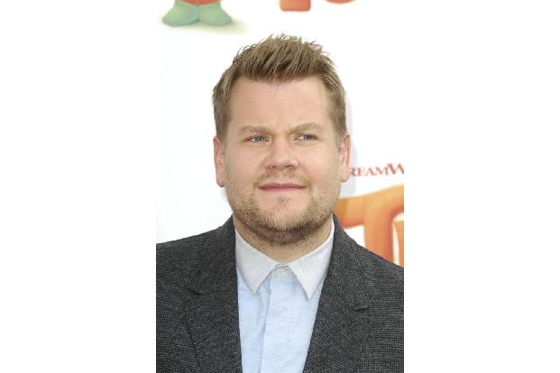 Auch James Corden kann sich zu Weihnachten auf diesen edlen Kuchen freuen. Er erinnerte sich in einem Interview: 