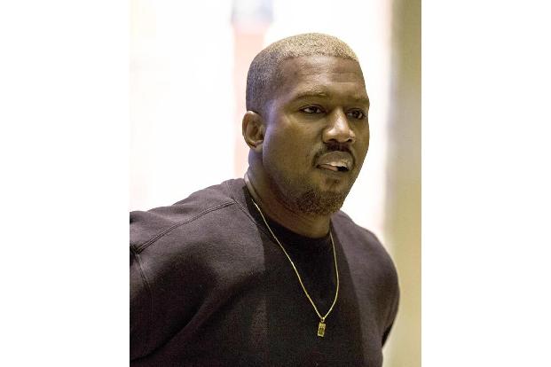 Kanye West ist indes als Modedesigner fast so erfolgreich und bekannt wie als Rapper. Der Musiker hat mit Yeezy zwar einigen...