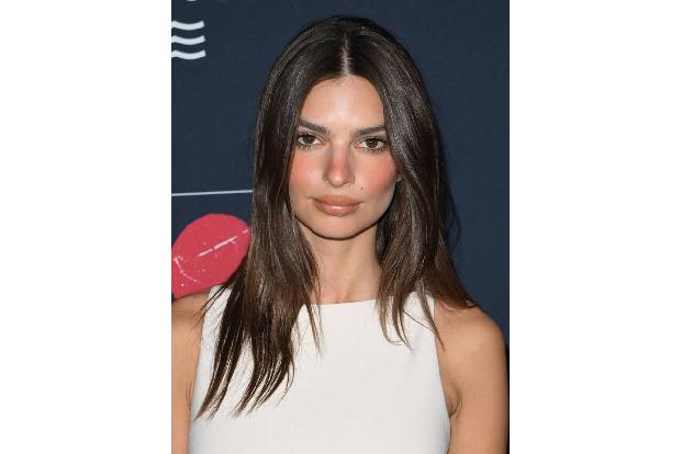 Model Emily Ratajkowski hat mit Inamorata 2017 eine eigene Bekleidungs-Kollektion entworfen. Die umfasste zunächst nur Badem...