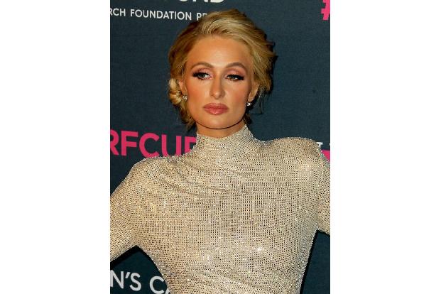 Auch Paris Hilton ist kinderlos, kann aber stets auf ihre eingefrorenen Eizellen zurückgreifen. Für das Prozedere entschied ...
