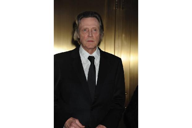 Christopher Walken gestand kürzlich in einem Interview, kein Handy zu besitzen und auch noch nie einen Computer bedient zu h... Christopher Walken gestand kürzlich in einem Interview, kein Handy zu besitzen und auch noch nie einen Computer bedient zu h...
