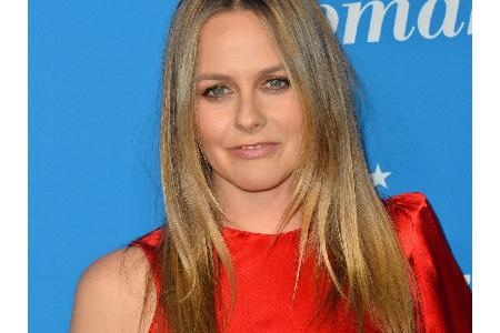 Alicia Silverstone (42) ist überzeugt von veganer Ernährung und will mit ihrem Buch 