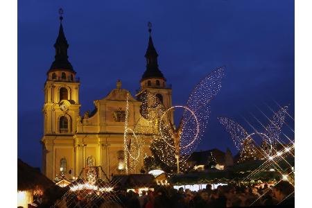 Rund 175 Stände bieten auf dem barocken Weihnachtsmarkt in Ludwigsburg vom 27. November bis 23. Dezember alles, was das vorw...