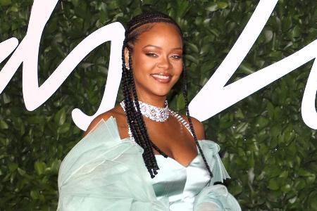 Rihanna macht sich auf Kosten ihrer Fans lustig