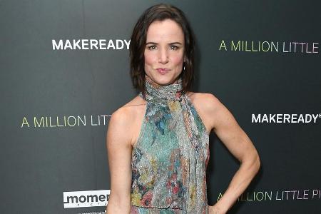 Mit einem floralen Kleid begeisterte Juliette Lewis