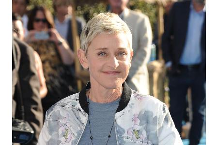 US-Talkmasterin Ellen DeGeneres mit langen Haaren? Das passt irgendwie nicht zu der 60-Jährigen - zu lange ist sie schon mit...