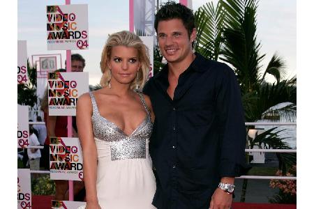 Unglaublich, aber wahr: Sängerin Jessica Simpson (37) trug in ihrer wilden Jugendzeit einen Keuschheitsring. Sie wartete auf...