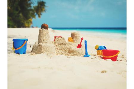 Platz 9: Das Strandspielzeug. Deutlich ärgerlicher, weil teurer, sind da schon Plastikschaufel, Eimerchen und Wasserpistole....