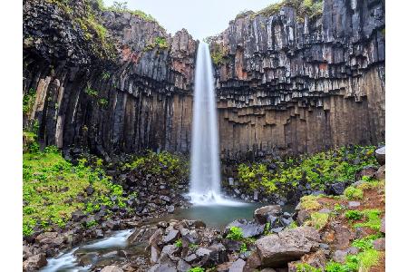 Kleines Island ganz groß. Der Vatnajökull-Nationalpark zählt mit einer Fläche von 12.000 zu Europas Riesen. Zwischen Gletsch...