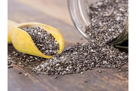 Und noch ein Superfood hilft bei der Fettverbrennung: Chia-Samen! Die Ballaststoffe verlangsamen die Aufnahme von Kohlenhydr...