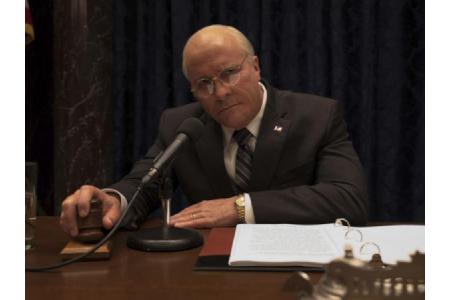 Er gilt als einer der mächtigsten US-Vizepräsidenten aller Zeiten: Dick Cheney (Christian Bale).