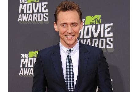 Glatt rasiert und fein geschniegelt: So kennen die Fans Tom Hiddleston (37). Doch der 