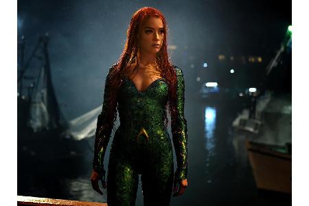Eine weitaus größere Rolle spielt aber dessen Tochter Mera, sie wird dargestellt von Amber Heard.