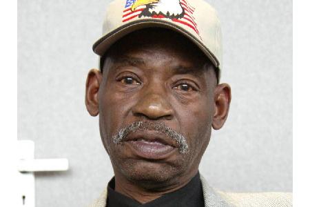 Al Matthews stirbt am 22. September im Alter von 75 Jahren. Er wurde als Gunnery Sergeant Apone in James Camerons Film 