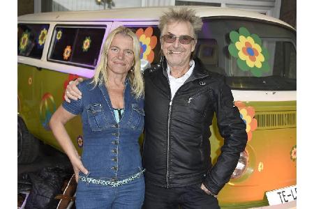 Schwerer Verlust für Schauspieler Martin Semmelrogge: Seine Ehefrau Sonja erliegt mit 54 Jahren im August einem Krebsleiden.