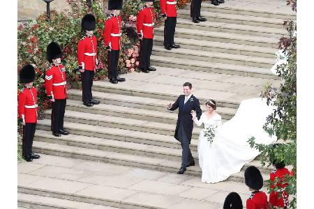 Harrys Cousine, Prinzessin Eugenie (28), feierte die zweite große Hochzeit der Königsfamilie. Sie und ihr langjähriger Freun...