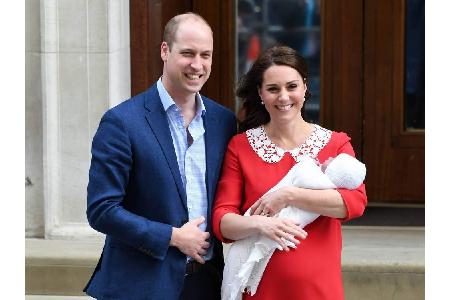 Damit dürfte das Baby zeitnah mit seinem Cousin, Prinz Louis, Geburtstag feiern. Das dritte gemeinsame Kind von Harrys Brude...