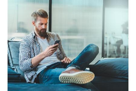 Wer häufig sozialen Medien nutzt, ist anfälliger für Depressionen. Ignorieren Sie Instagram und Co. für einen ganzen Tag und...