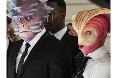 Können die Agenten H und M den Verräter ausfindig machen, während sie sich zu allem Überfluss auch noch mit diversen Aliens ...