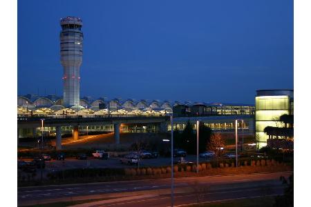 Ganz andere Sorgen bereitet da schon der Ronald Reagan Washington National Airport in den USA. Da das Weiße Haus und das Pen...