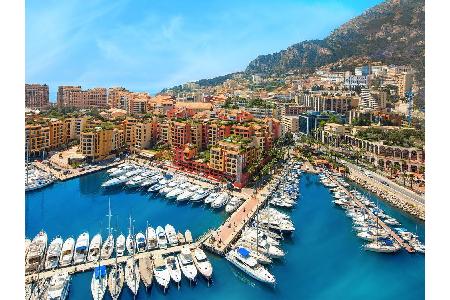 In Monaco kommt erfahrungsgemäß nur die Yachten-Dichte an die Bevölkerungsdichte heran. Fast 40.000 - (wohlbetuchte) Mensche...