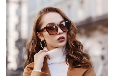 Statement-Brillen sind in diesem Sommer ein Must-have. Je nach Belieben darf dabei zu XXL-Modellen oder knalligen Farben und...